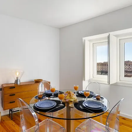 Whome Lisbon's Horizon Retreat, A View To Remember Apartment